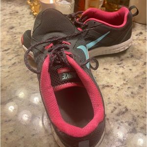 Nike wild trail running sneakers size 8